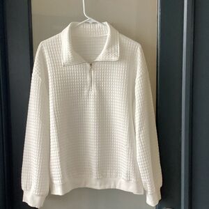 Woman’s long sleeve half zip top